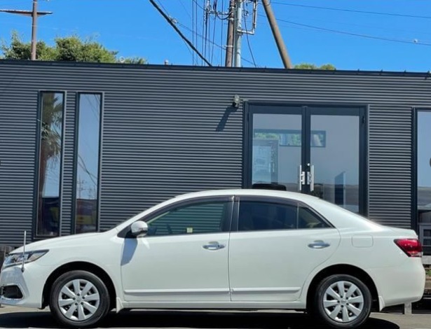 2016 Toyota Premio